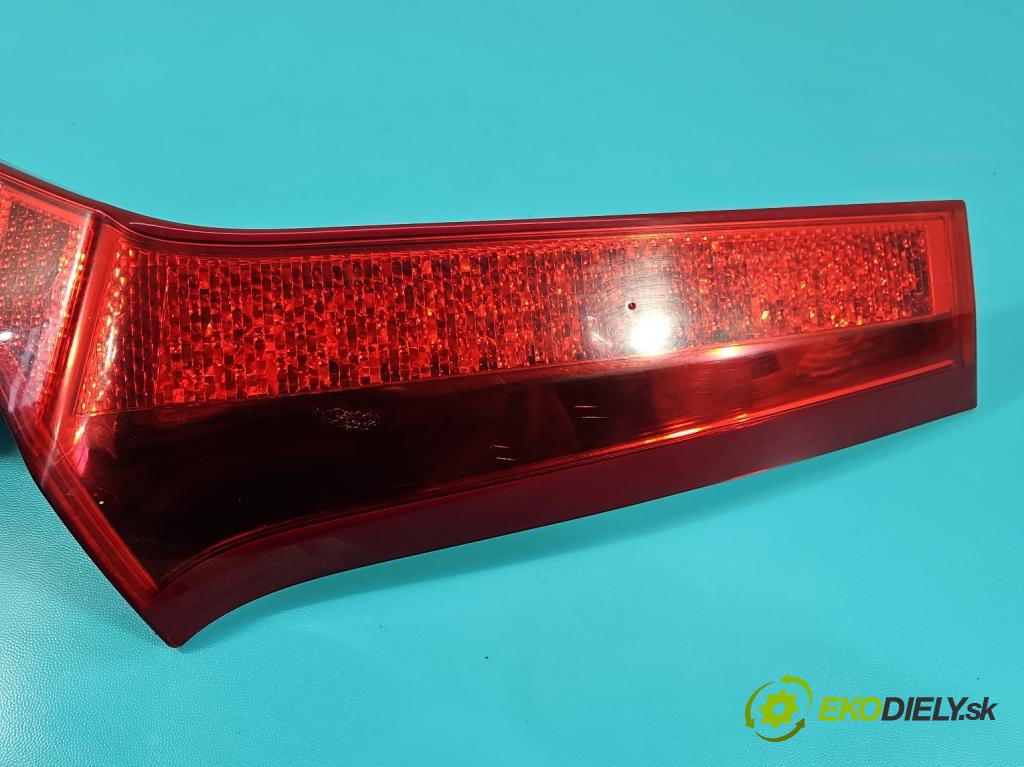 Volvo V70 III 2007-2016 2.0 16V 145 hp manual 107 kW 1999 cm3 5- světlo zadní pravé  (Klika dveří ostatní)