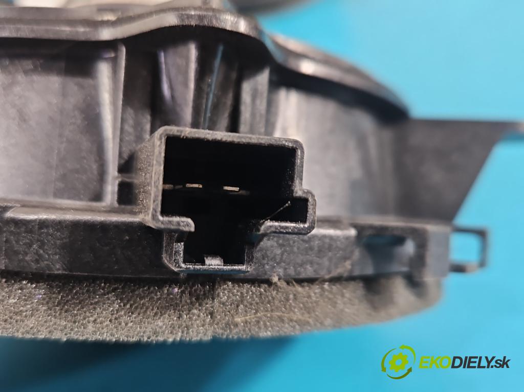 Volvo V70 III 2007-2016 2.0 16V 145 HP manual 107 kW 1999 cm3 5- reproduktory komplet 30657444