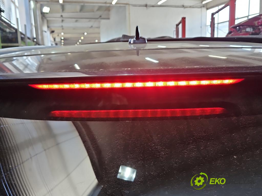 Audi Q7 2015- 3.0 TFSI CRE 333KM: automatic 245 kW 2995 cm3 5- spoiler 4M0827933 (Spoiler)