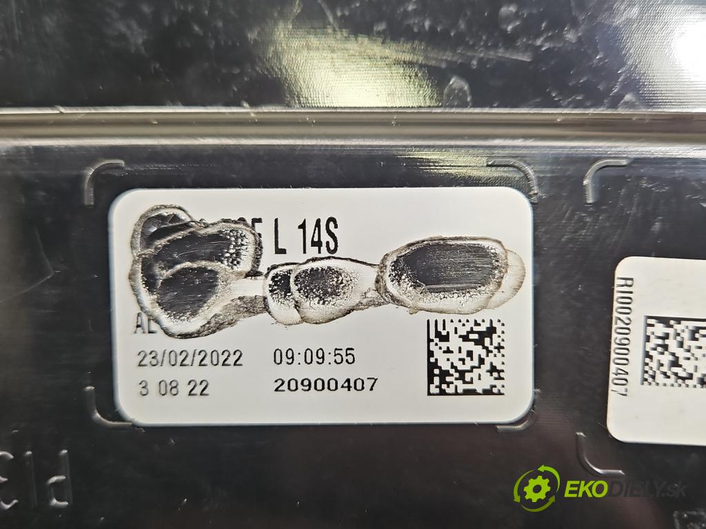 Audi Q7 2015- 3.0 TFSI CRE 333KM: automatic 245 kW 2995 cm3 5- světlo zadní pravé 4M0945093D (Klika dveří ostatní)