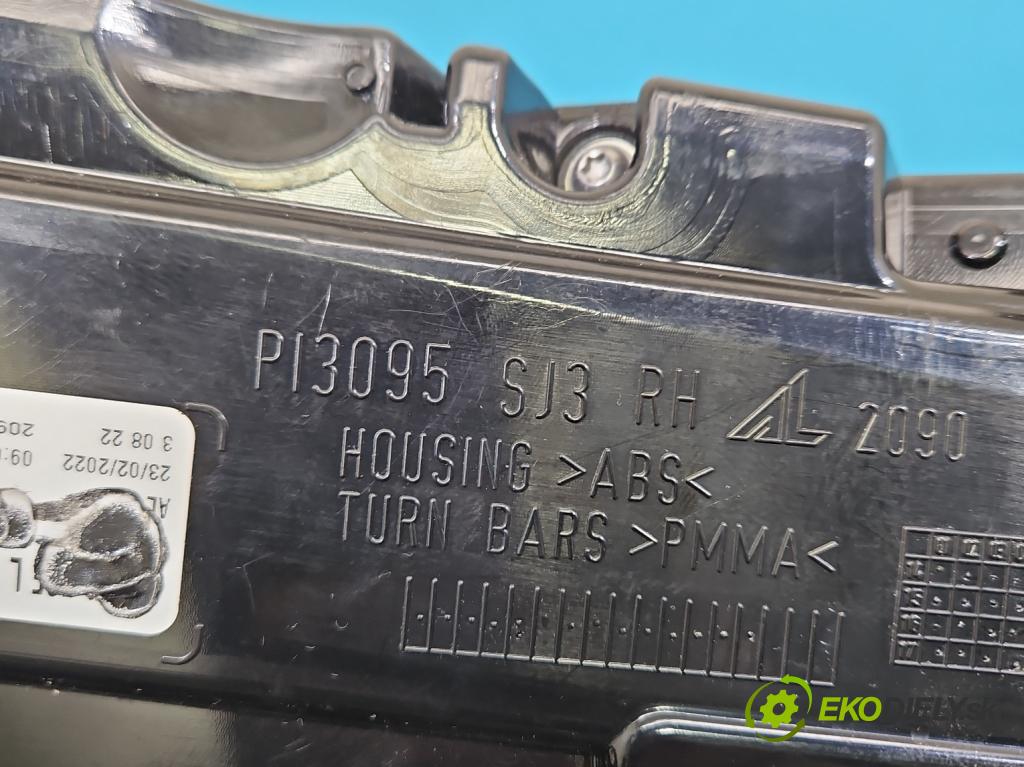 Audi Q7 2015- 3.0 TFSI CRE 333KM: automatic 245 kW 2995 cm3 5- světlo zadní pravé 4M0945093D (Klika dveří ostatní)