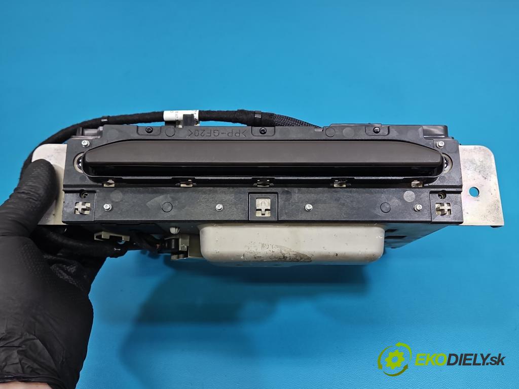 Audi Q7 2015- 3.0 TFSI CRE: 333KM: automatic 245 kW 2995 cm3 5- Zobrazit: 4M0857273A (Prístrojová doska)