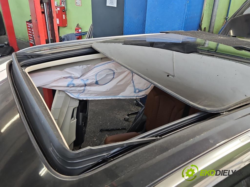 Audi Q7 2015- 3.0 TFSI 333KM: automatic 245 kW 2995 cm3 5- Střešní okno: 4M0959591 (Sklo karoserie)