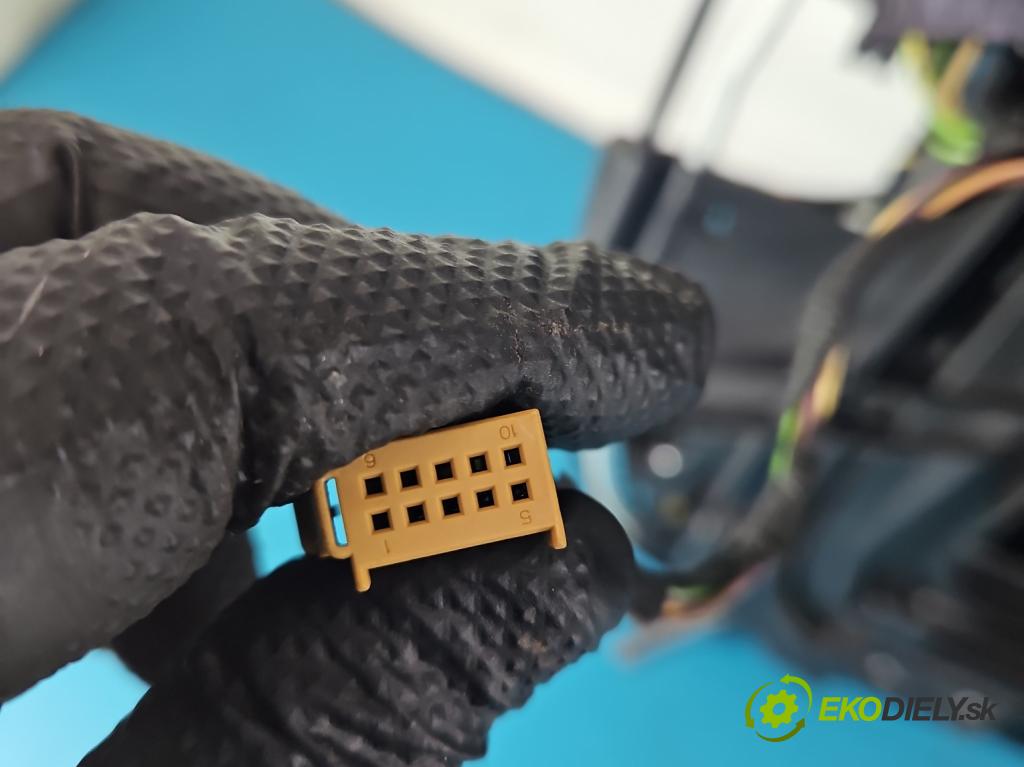 Audi Q7 2015- 3.0 TFSI 333KM: automatic 245 kW 2995 cm3 5- Střešní okno: 4M0959591 (Sklo karoserie)