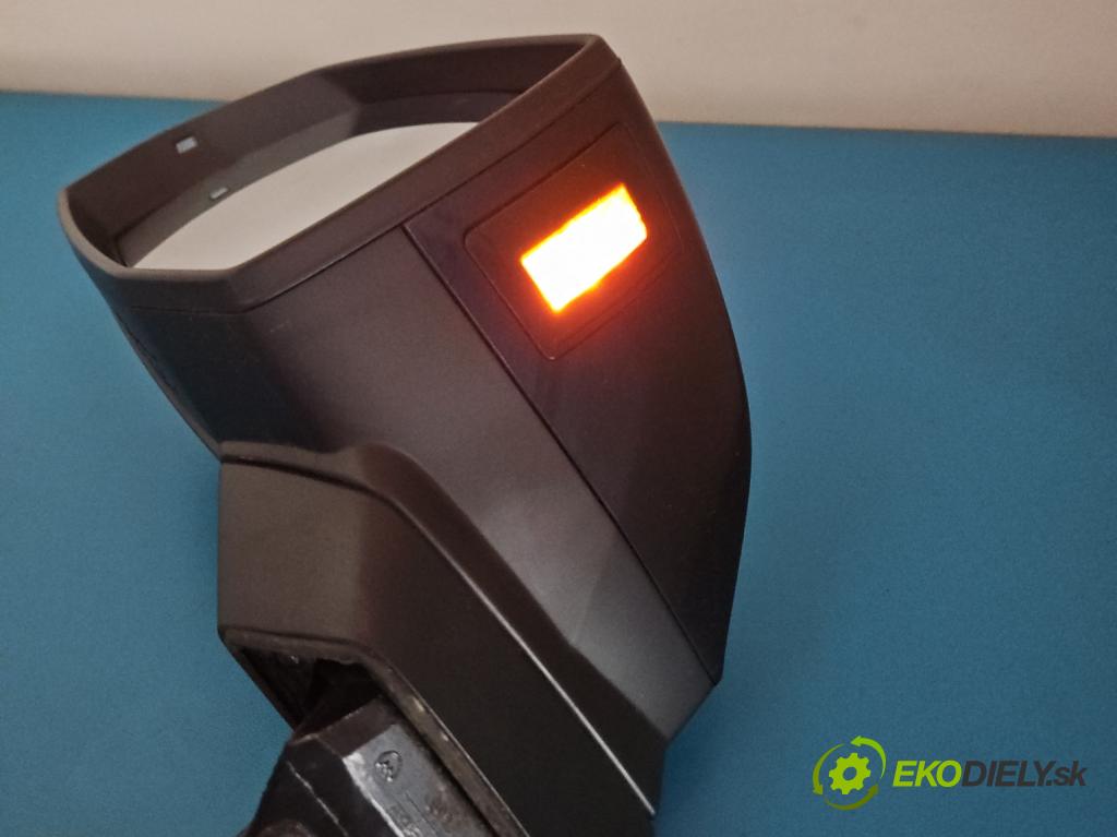 Audi Q7 2015- 3.0 TFSI CRE: 333KM: automatic 245 kW 2995 cm3 5- zrkadlo ľavé  (Kľučka dverí ostatné)