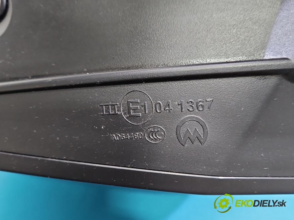 Audi Q7 2015- 3.0 TFSI CRE: 333KM: automatic 245 kW 2995 cm3 5- zrkadlo pravé  (Kľučka dverí ostatné)