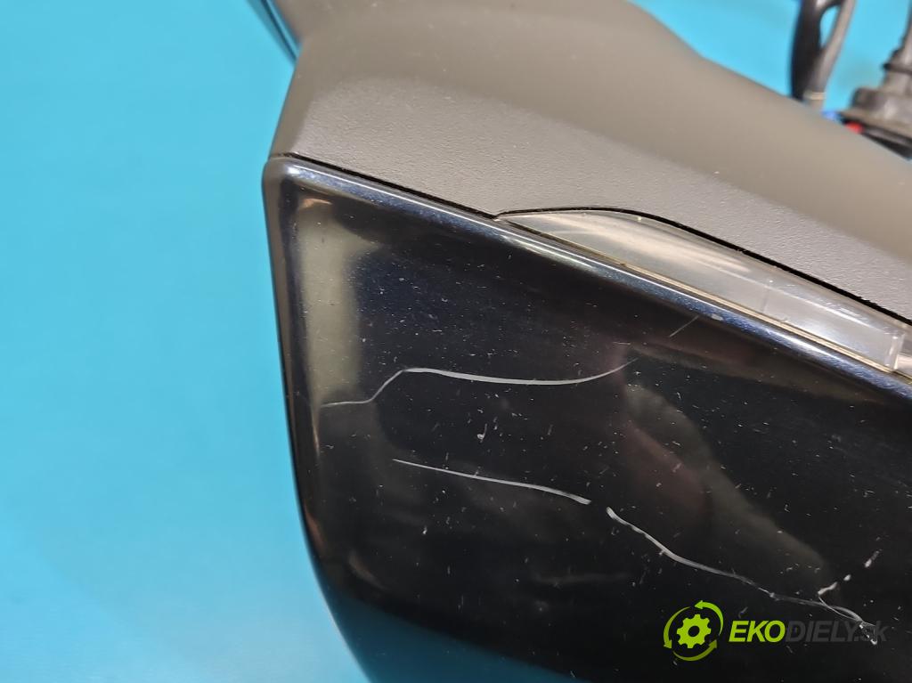 Audi Q7 2015- 3.0 TFSI CRE: 333KM: automatic 245 kW 2995 cm3 5- zrkadlo pravé  (Kľučka dverí ostatné)