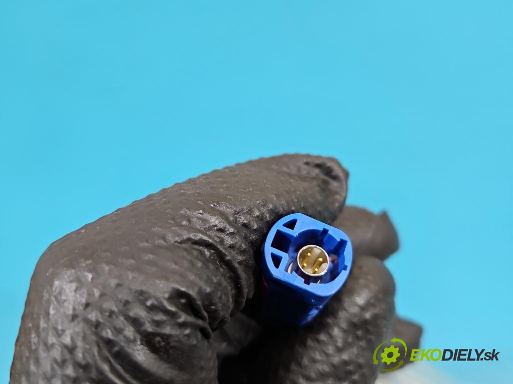 Audi Q7 2015- 3.0 TFSI CRE: 333KM: automatic 245 kW 2995 cm3 5- zrkadlo pravé  (Kľučka dverí ostatné)