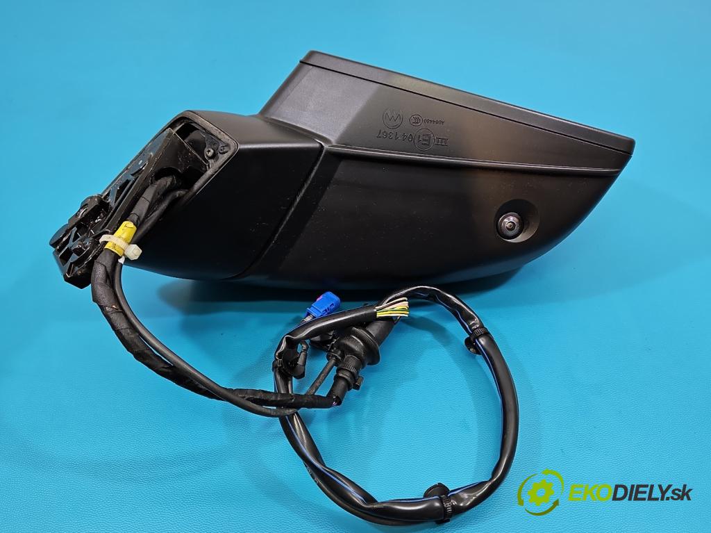 Audi Q7 2015- 3.0 TFSI CRE: 333KM: automatic 245 kW 2995 cm3 5- zrkadlo pravé  (Kľučka dverí ostatné)