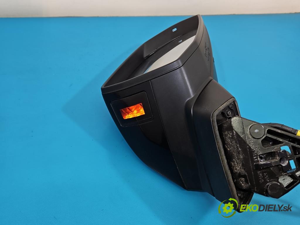 Audi Q7 2015- 3.0 TFSI CRE: 333KM: automatic 245 kW 2995 cm3 5- zrkadlo pravé  (Kľučka dverí ostatné)