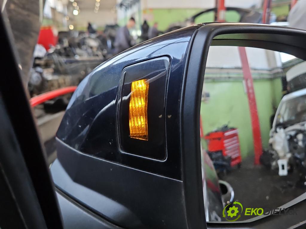 Audi Q7 2015- 3.0 TFSI CRE: 333KM: automatic 245 kW 2995 cm3 5- zrkadlo pravé  (Kľučka dverí ostatné)