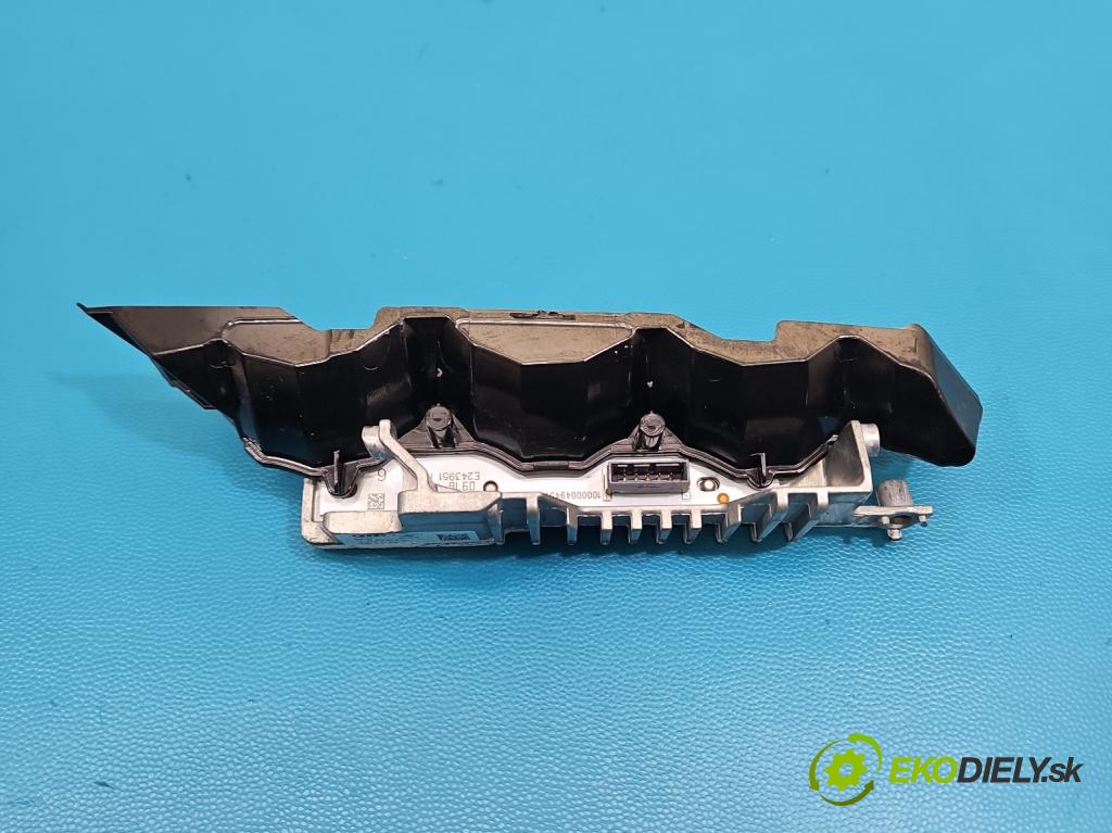 Audi Q7 2015- 3.0 TFSI CRE: 333KM: automatic 245 kW 2995 cm3 5- modul lampy: 7716261299D