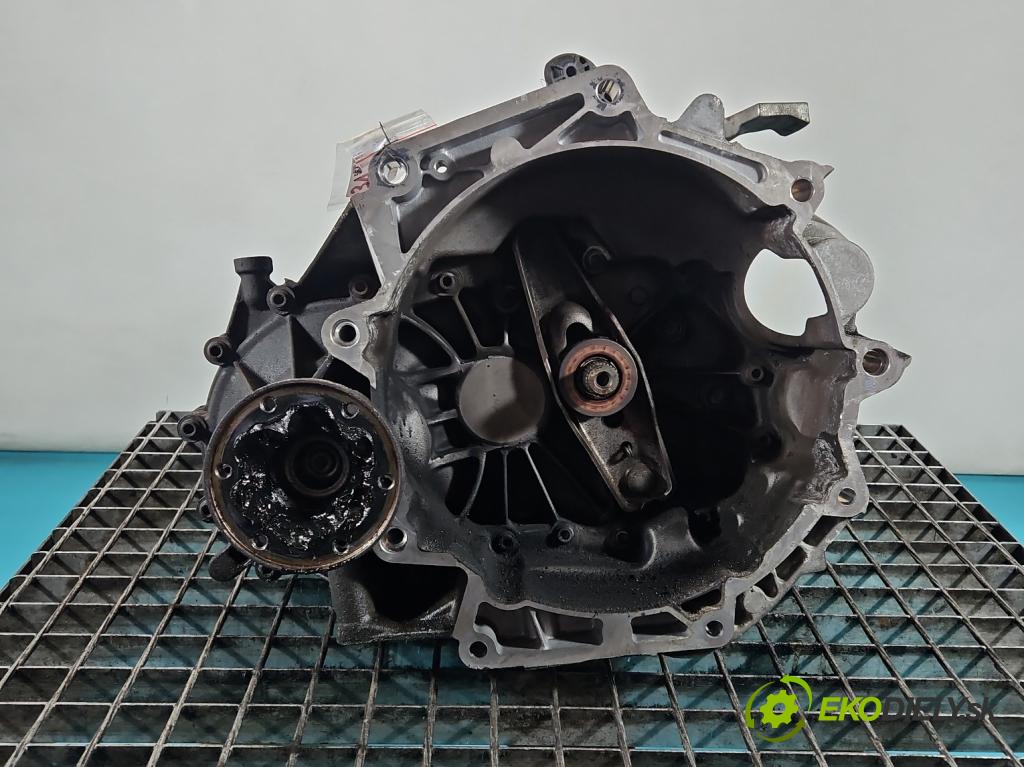 Vw Golf VII 2012-2020 1.2 TSI 86 hp manual 63 kW 1197 cm3 5- převodovka stupňová manual PTB