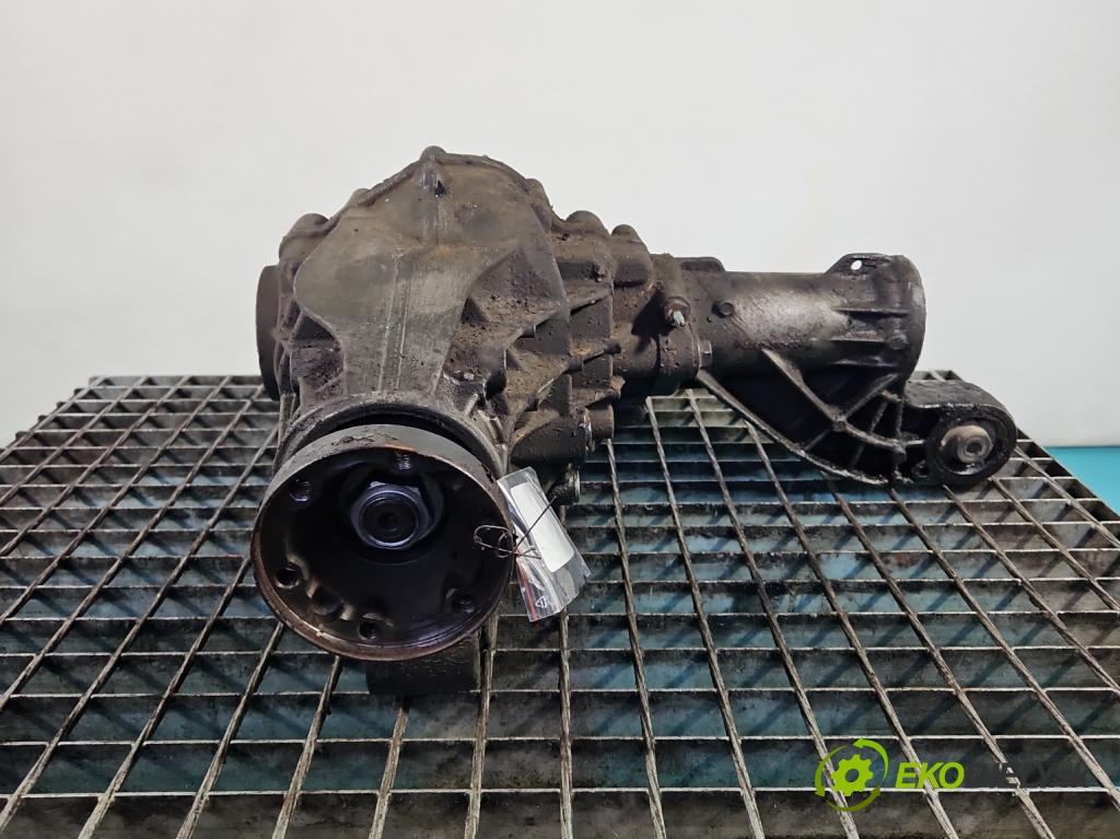 Mercedes ML W164 2005-2011 3.0 CDI V6 224hp automatic 165 kW 2987 cm3 5- Most: predný