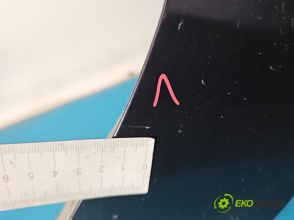 Mazda 5  2005-2010 2.0 citd 143 HP manual 105 kW 1998 cm3 5- blatník predné pravý  (Kľučka dverí ostatné)