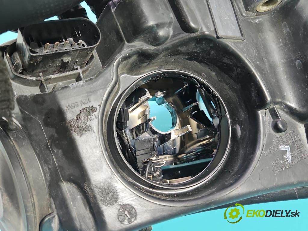Ford Focus Mk3 2010-2018 1.6 tdci 105 HP manual 77 kW 1560 cm3 5- Reflektor: ľavý BM51-13D155-AJ (Kľučka dverí ostatné)