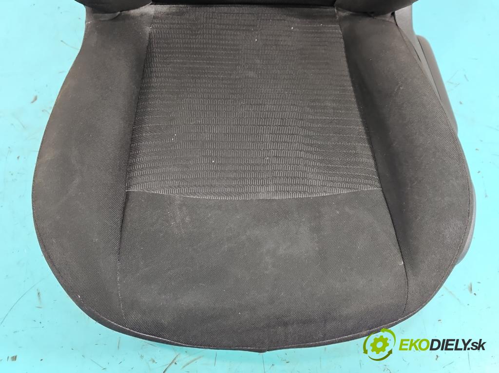 Peugeot 301 1.6 hdi 99 hp manual 73 kW 1560 cm3 4- Sedadlo levý  (Sedadlo)