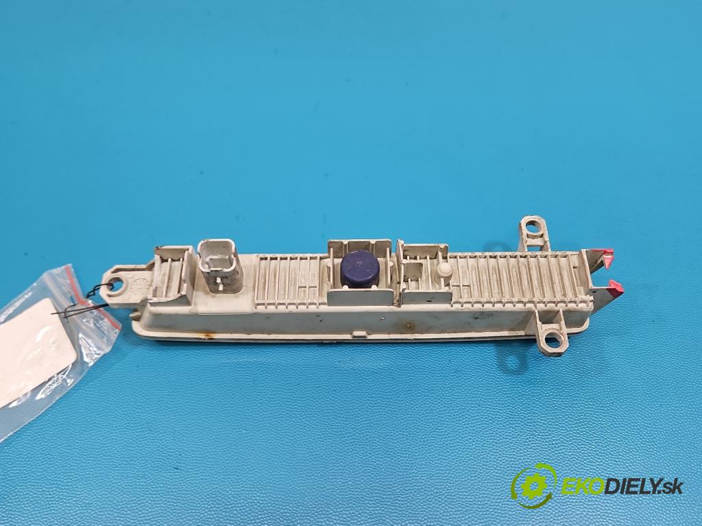 Peugeot 301 1.6 hdi 99 HP manual 73 kW 1560 cm3 4- Svetlo: prevádzky ľavé 9802795580