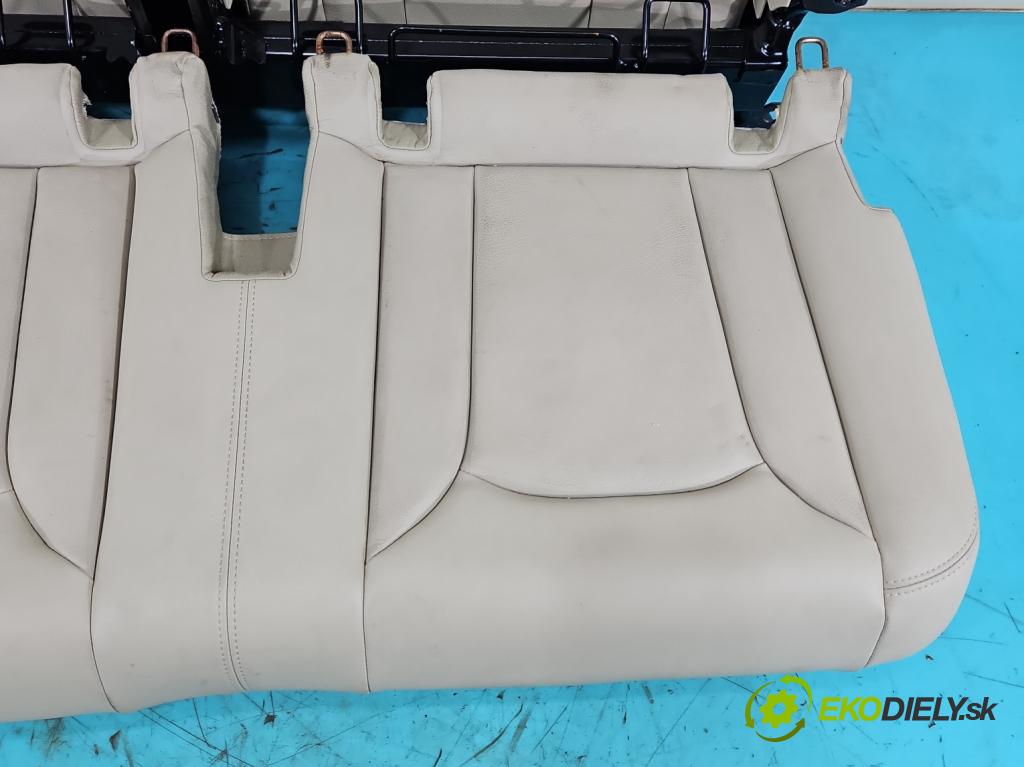 Audi Q7 2015- 3.0 TFSI 333KM: automatic 245 kW 2995 cm3 5- Sedačka zadné ľavý III