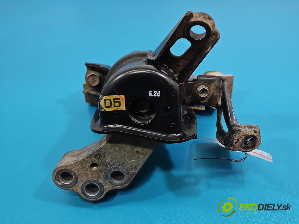 Toyota Rav4 IV 2013-2018 2.0 D4D 124hp manual 91 kW 1998 cm3 5- airbag motora  (Držiak motora)