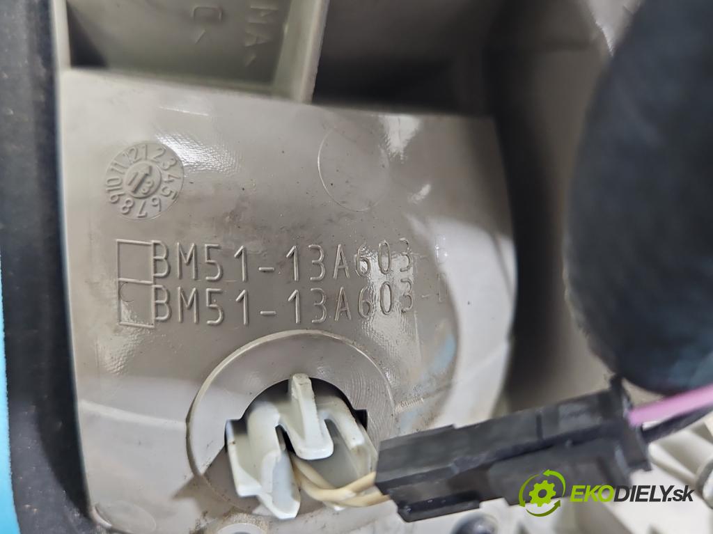 Ford Focus Mk3 2010-2018 1.6 tdci 105 HP manual 77 kW 1560 cm3 5- svetlo / reflektor zadné ľavé BM51-13A603-DC (Kľučka dverí ostatné)