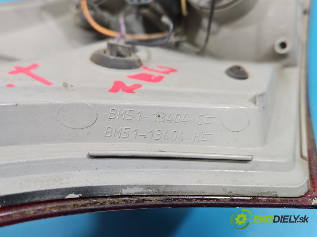 Ford Focus Mk3 2010-2018 1.6 tdci 105 HP manual 77 kW 1560 cm3 5- svetlo / reflektor zadné pravé BM51-13404-G (Kľučka dverí ostatné)