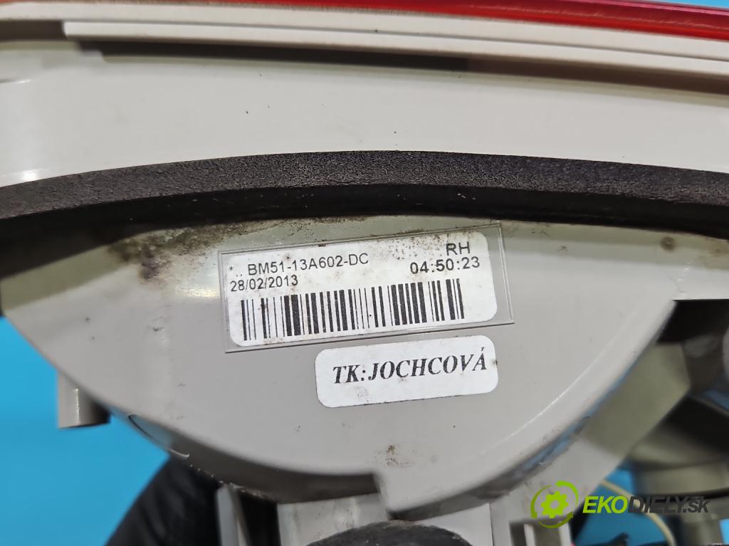 Ford Focus Mk3 2010-2018 1.6 tdci 105 HP manual 77 kW 1560 cm3 5- svetlo / reflektor zadné pravé BM51-13A602-DC (Kľučka dverí ostatné)