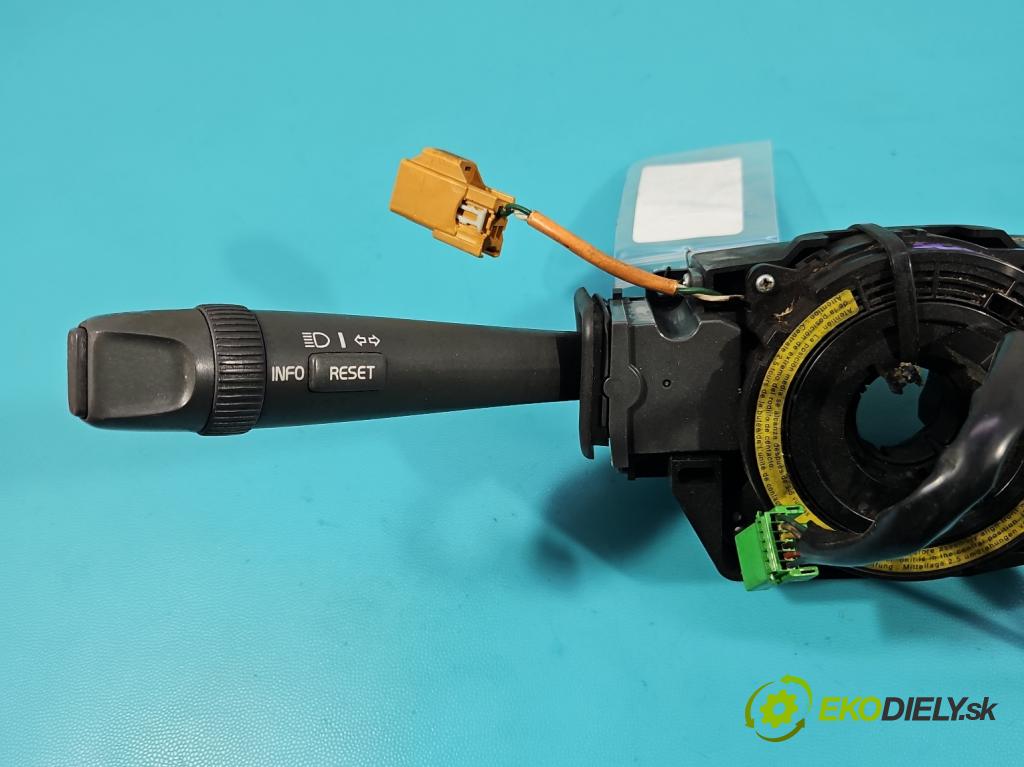 Volvo S80 I 1998-2006 2.5 tdi 140 HP automatic 103 kW 2461 cm3 4- prepínač komplex: 9452579 (Prepínacie páčky pod volantom)