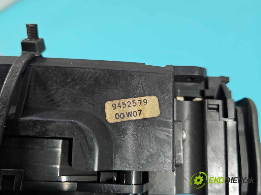 Volvo S80 I 1998-2006 2.5 tdi 140 HP automatic 103 kW 2461 cm3 4- prepínač komplex: 9452579 (Prepínacie páčky pod volantom)