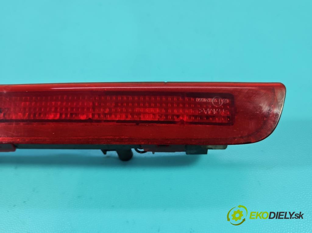 Opel Meriva A 2002-2010 1.6 16V 101 HP manual 74 kW 1598 cm3 5- světlo: stop: 13149529