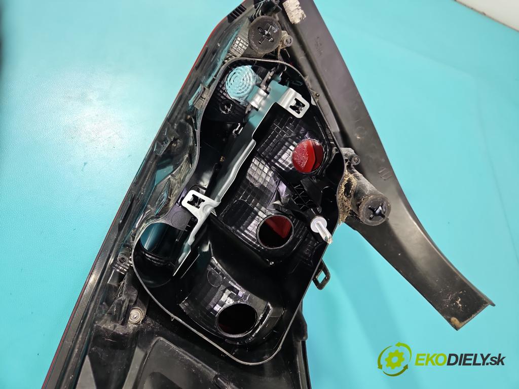 Peugeot 301 1.6 hdi 99 HP manual 73 kW 1560 cm3 4- svetlo / reflektor zadné ľavé 9817301180 (Kľučka dverí ostatné)