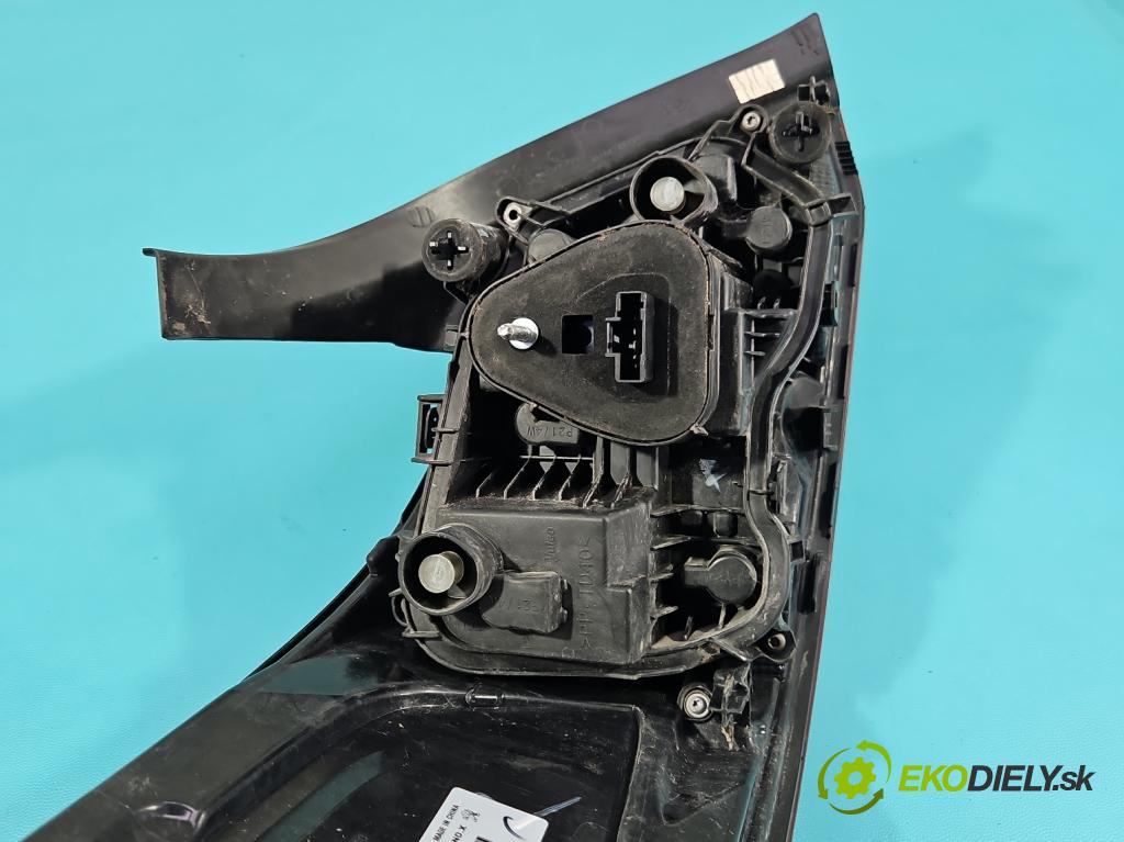 Peugeot 301 1.6 hdi 99 HP manual 73 kW 1560 cm3 4- svetlo / reflektor zadné pravé 9817299580 (Kľučka dverí ostatné)