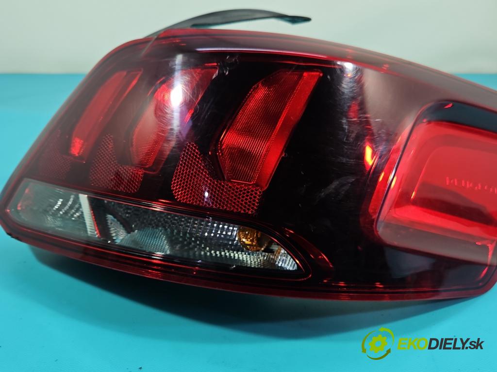 Peugeot 301 1.6 hdi 99 HP manual 73 kW 1560 cm3 4- svetlo / reflektor zadné pravé 9817299580 (Kľučka dverí ostatné)