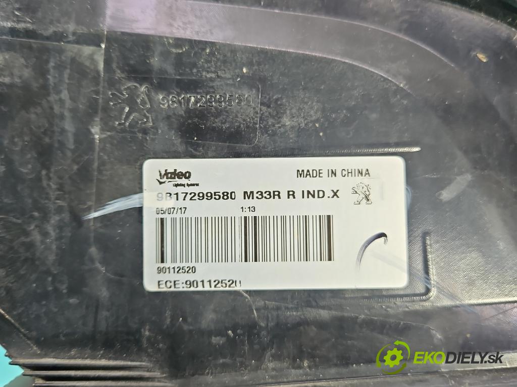 Peugeot 301 1.6 hdi 99 HP manual 73 kW 1560 cm3 4- svetlo / reflektor zadné pravé 9817299580 (Kľučka dverí ostatné)