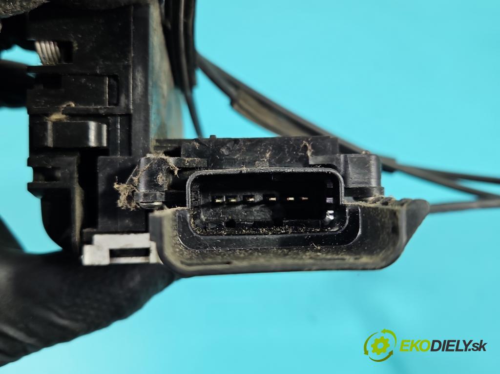 Peugeot Expert II 2006-2016 1.6 hdi 90 HP manual 66 kW 1560 cm3 5- zámok zadné pravý 24094158