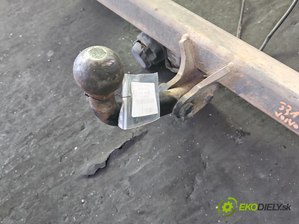 Volvo S80 I 1998-2006 2.5 tdi 140 HP automatic 103 kW 2461 cm3 4- Hák: vlečení:  (Ťažné zariadenie)