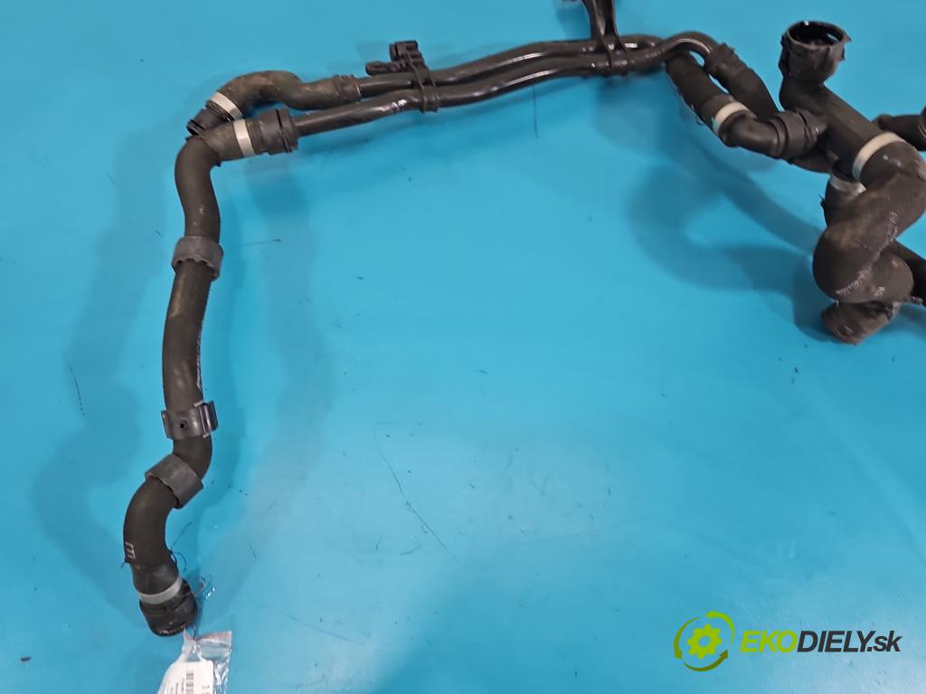 Mercedes A W177 2018- 2.0 T 306KM automatic 225 kW 1991 cm3 4- trubka systému chłodzenia A1775017501