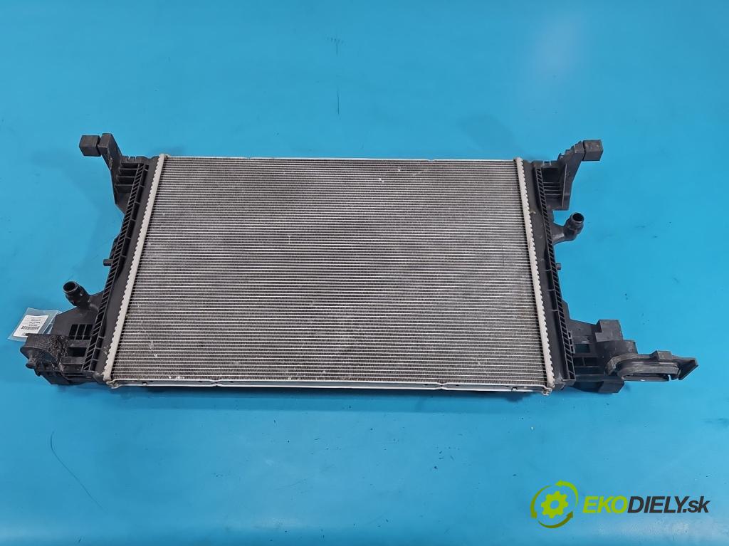 Mercedes A W177 2018- 2.0 T 306KM automatic 225 kW 1991 cm3 4- Chladič vody A2475003800 (Vodní chladič)