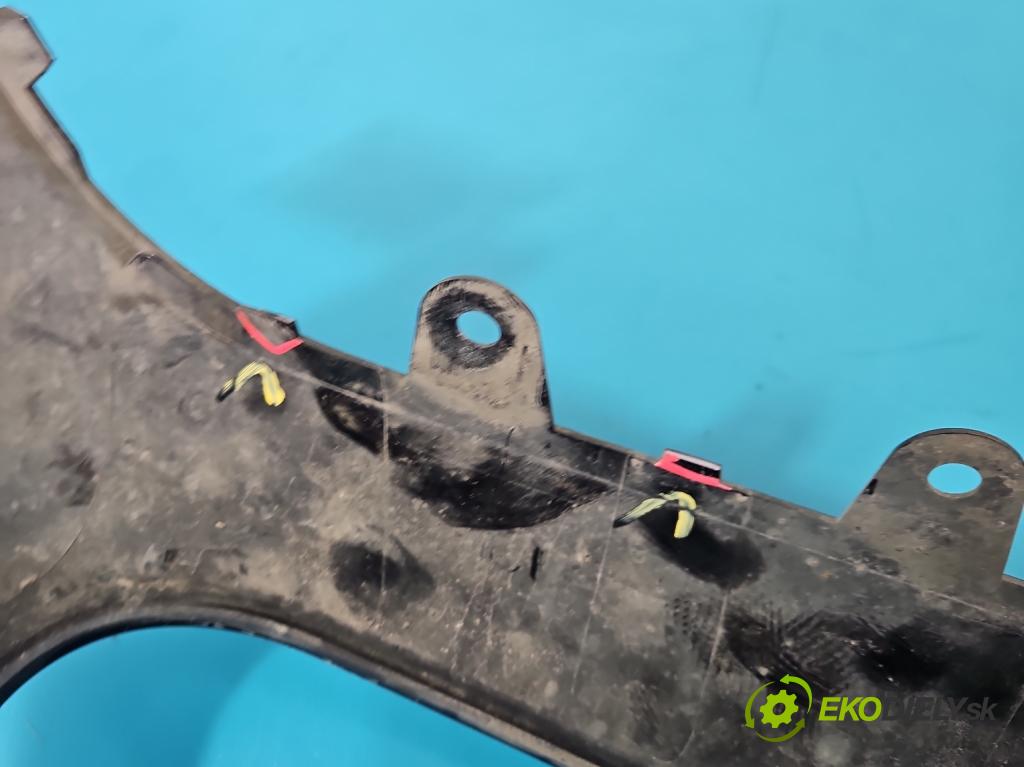 Mercedes A W177 2018- 2.0 T 306KM automatic 225 kW 1991 cm3 4- nárazník zadné A1778853801 (Kľučka dverí ostatné)