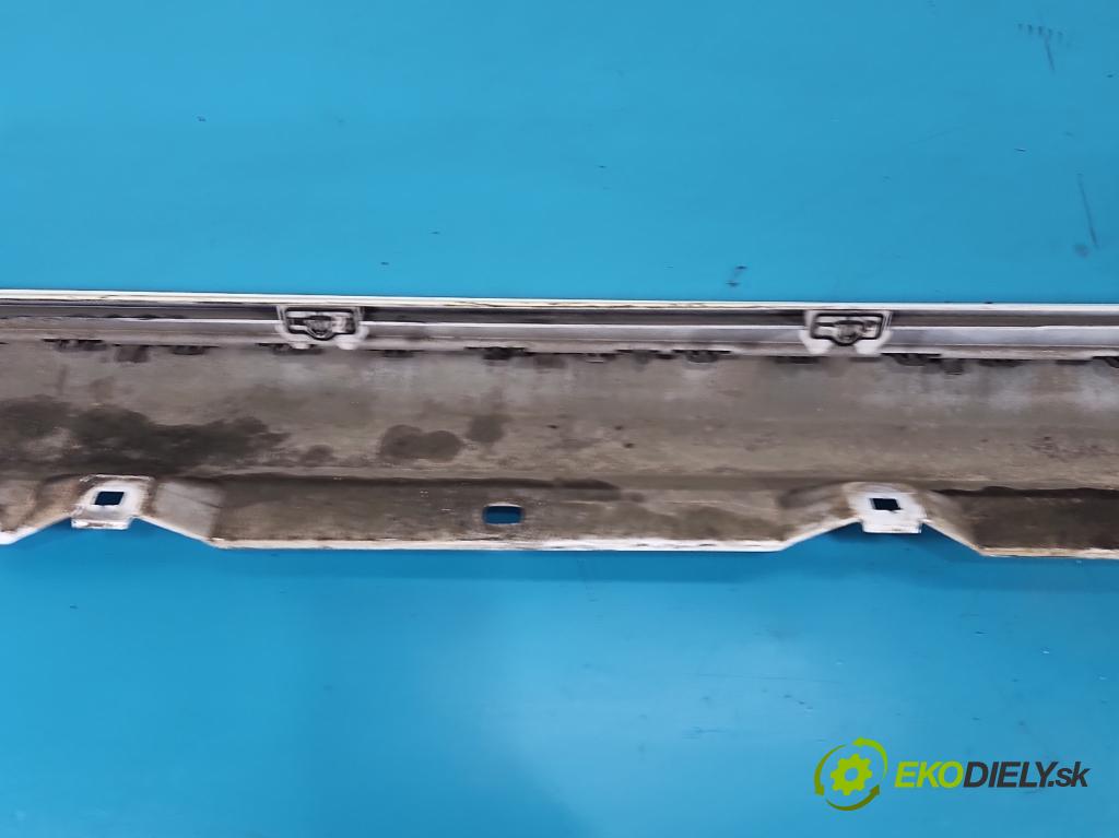 Mercedes A W177 2018- 2.0 T 306KM automatic 225 kW 1991 cm3 4- lišta práh: pravé A1776901601 (Prahová lišta)