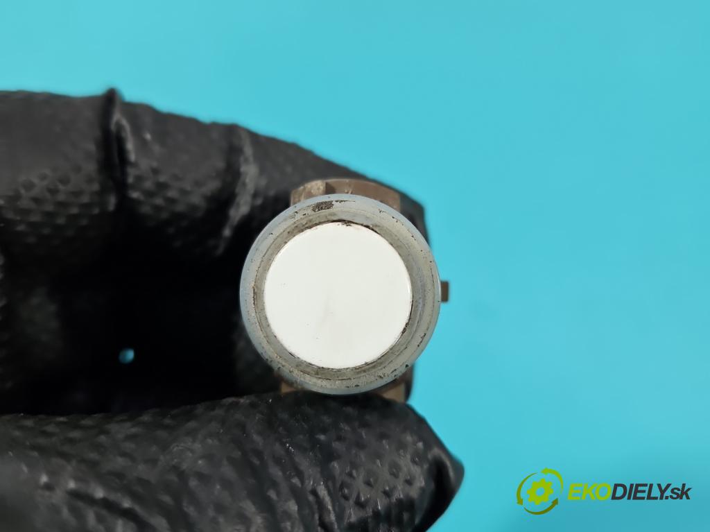 Mercedes A W177 2018- 2.0 T 306KM automatic 225 kW 1991 cm3 4- snímač parkovaní: A0009055604