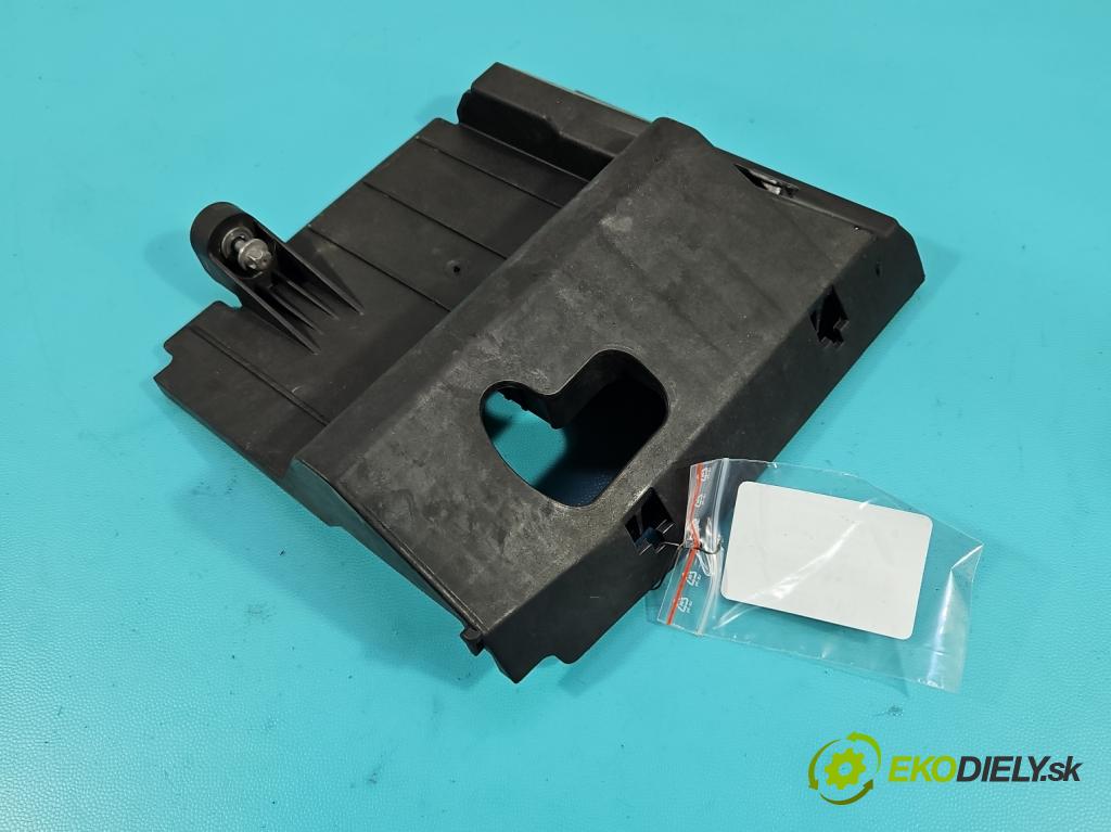 Mercedes A W177 2018- 2.0 T 306KM automatic 225 kW 1991 cm3 4- kryt plast A2475411000