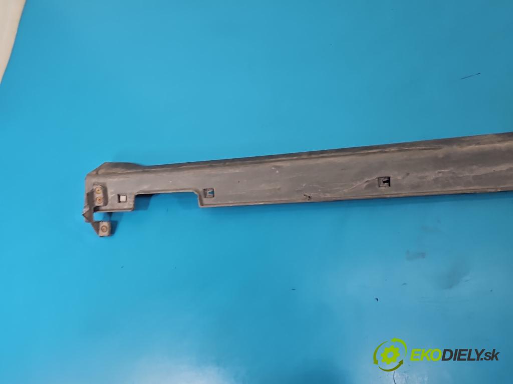 Hyundai Santa Fe III 2012–2018 2.4 GDI 190 hp automatic 140 kW 2359 cm3 5- lišta práh: pravé 87752-4Z000 (Prahová lišta)