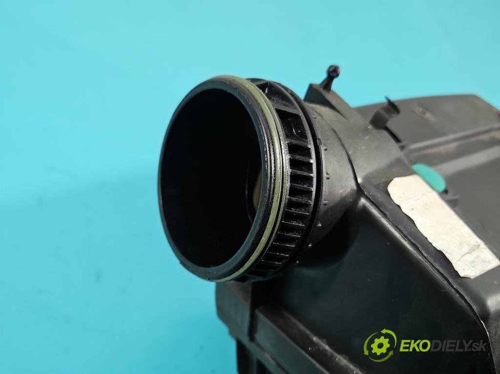 Mercedes A W177 2018- 2.0 T 306KM automatic 225 kW 1991 cm3 4- obal filtra vzduchu A2600902900 (Obal vzduchového filtra)