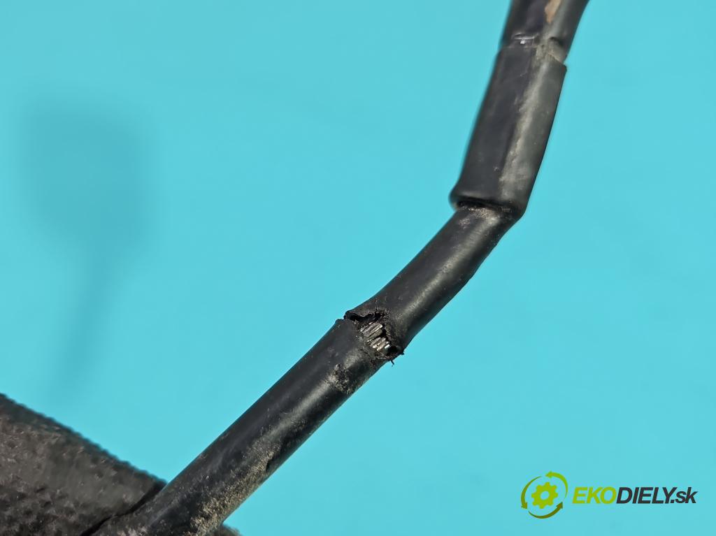 Peugeot Expert II 2006-2016 1.6 hdi 90 HP manual 66 kW 1560 cm3 5- pas bezpečnosť: predné pravý 8363400