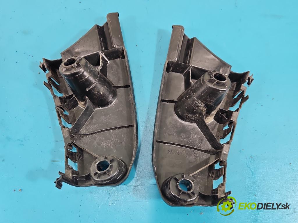 Mercedes A W177 2018- 2.0 T 306KM automatic 225 kW 1991 cm3 4- Boty: nárazníku zadní levý A1778850900