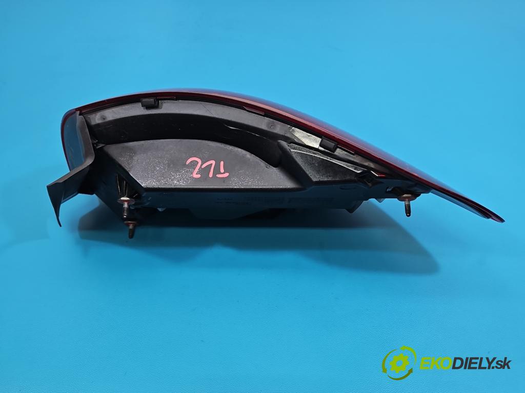 Mercedes A W177 2018- 2.0 T 306KM automatic 225 kW 1991 cm3 4- svetlo / reflektor zadné ľavé A1779066900 (Kľučka dverí ostatné)