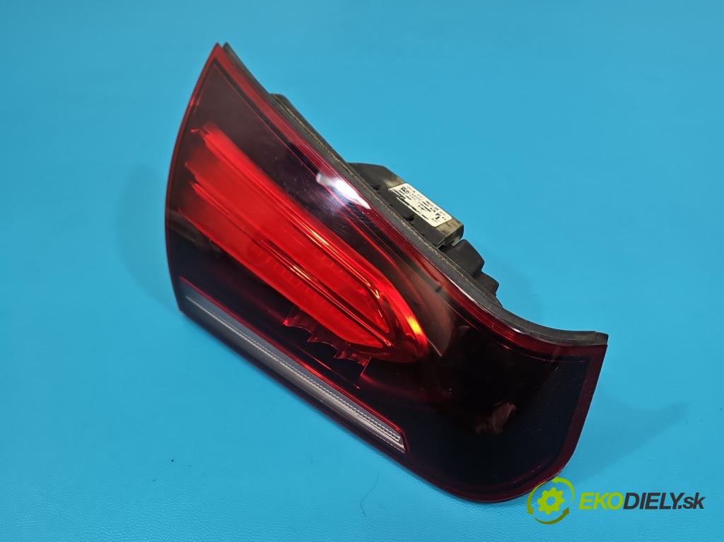 Mercedes A W177 2018- 2.0 T 306KM automatic 225 kW 1991 cm3 4- svetlo / reflektor zadné ľavé A1779063501 (Kľučka dverí ostatné)