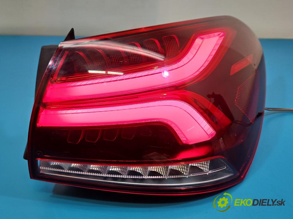 Mercedes A W177 2018- 2.0 T 306KM automatic 225 kW 1991 cm3 4- svetlo / reflektor zadné pravé A1779067000 (Kľučka dverí ostatné)