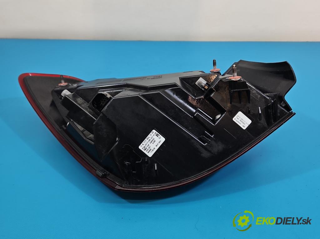 Mercedes A W177 2018- 2.0 T 306KM automatic 225 kW 1991 cm3 4- svetlo / reflektor zadné pravé A1779067000 (Kľučka dverí ostatné)